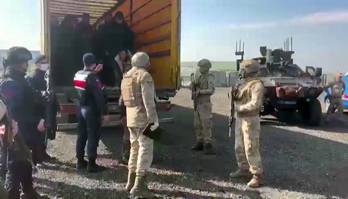 Diyarbakır’da göçmen kaçakçılığında gözaltı sayısı 4’e yükseldi