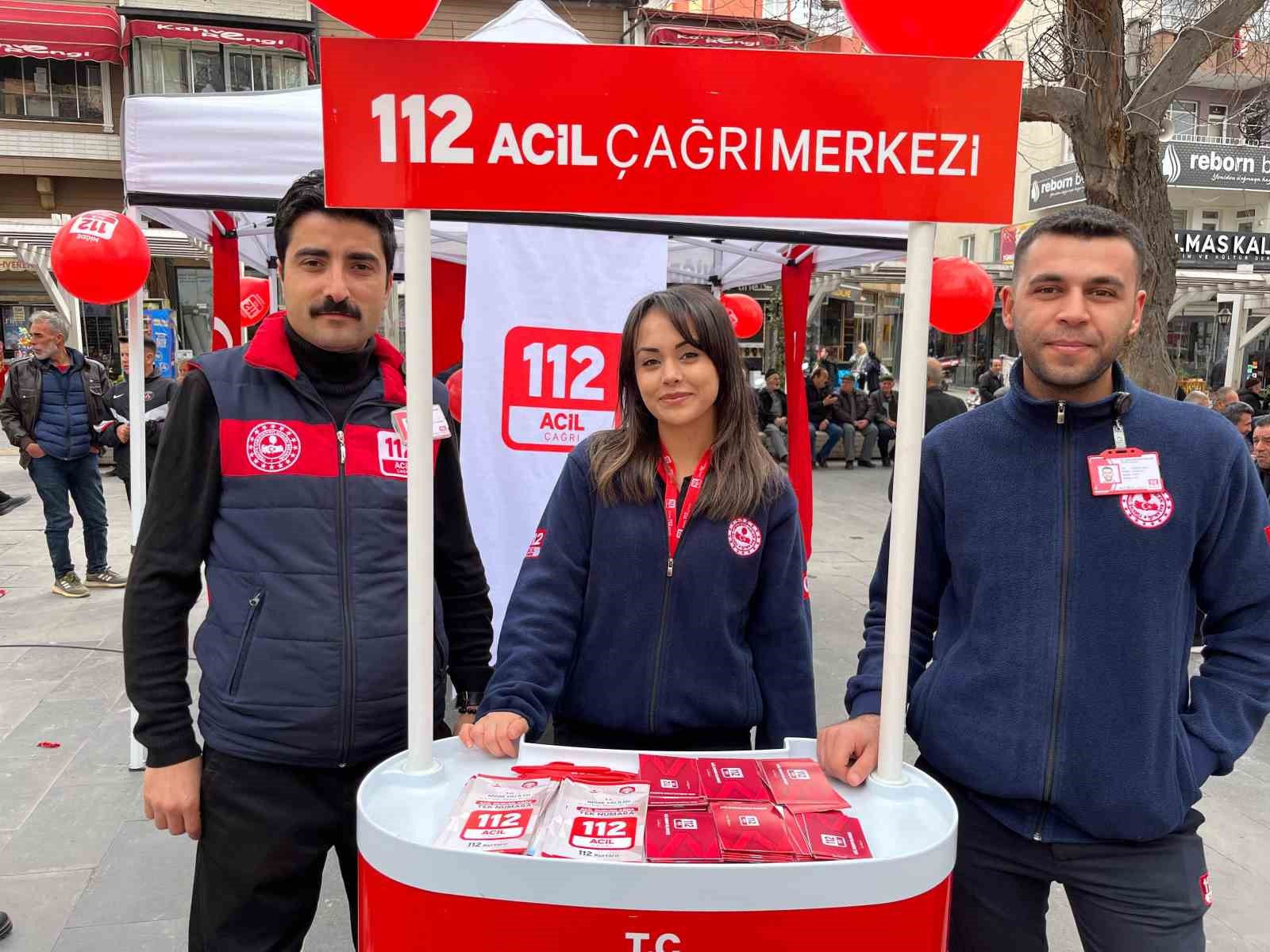 Sağlıkçılardan vatandaşlara 112’ye ’gereksiz çağrı’ bilgilendirmesi