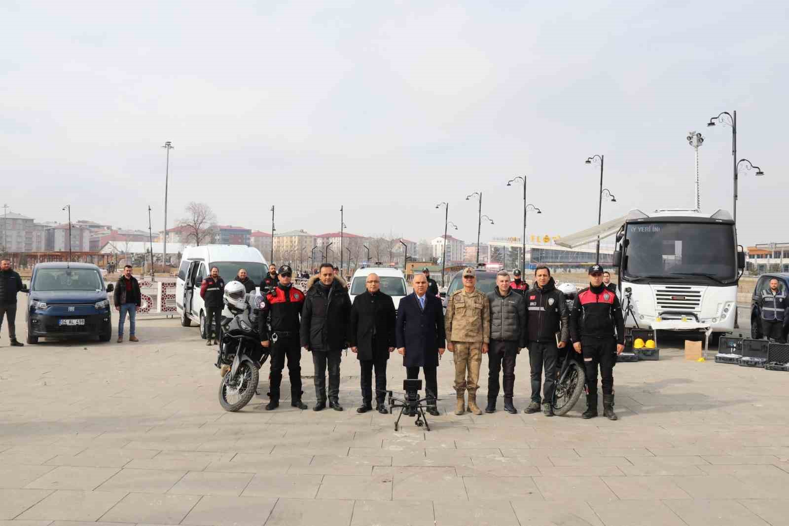 Ağrı’da yeni emniyet araçları tanıtıldı