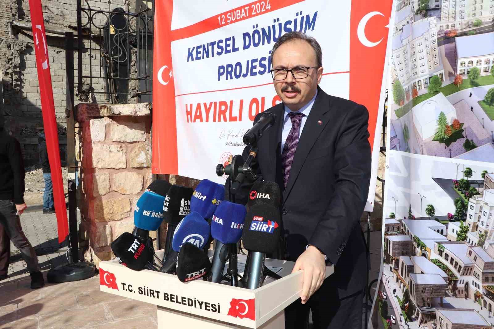 Siirt&rsquo;te 1. Etap Kentsel D&ouml;n&uuml;ş&uuml;m Projesi&rsquo;nde 198 yapının yıkımına başlandı
