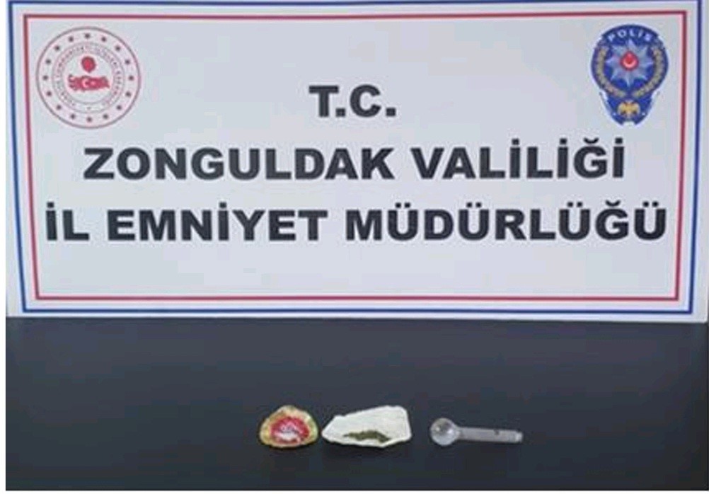 Zonguldak&rsquo;ta uyuşturucu operasyonu; 15 g&ouml;zaltı
