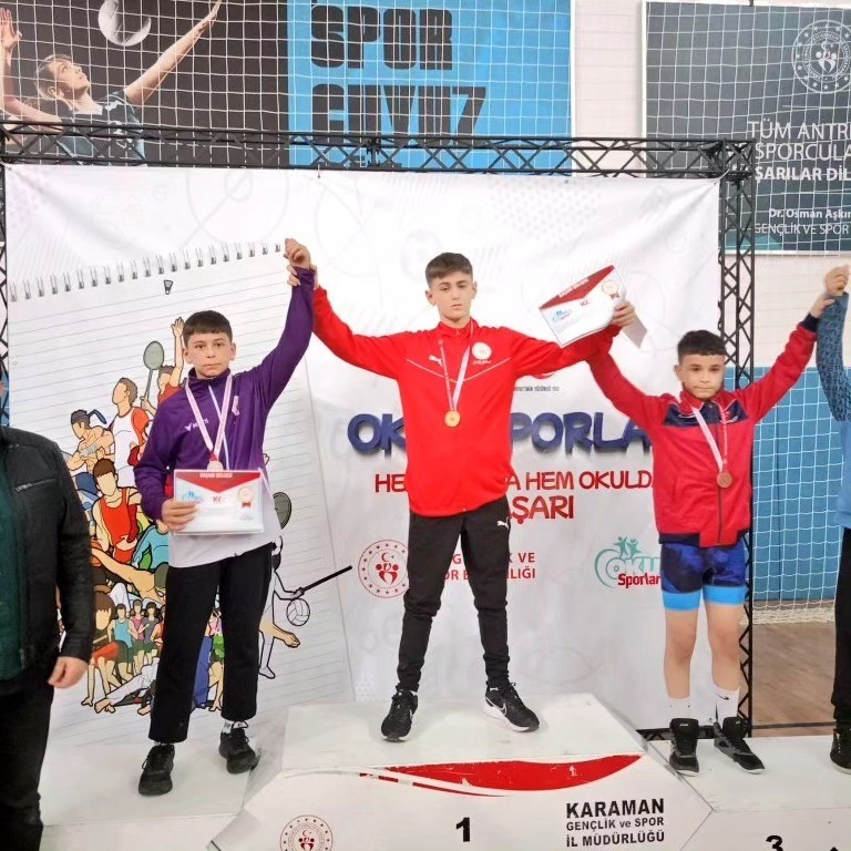 Denizli grekoromende zirvede
