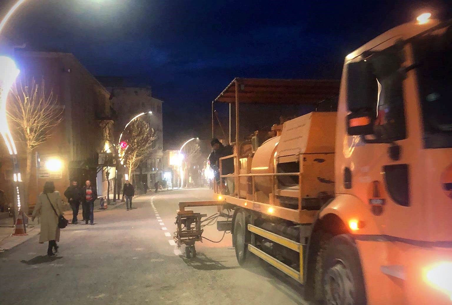 Emet’te yol çizgi çalışmaları tamamlandı