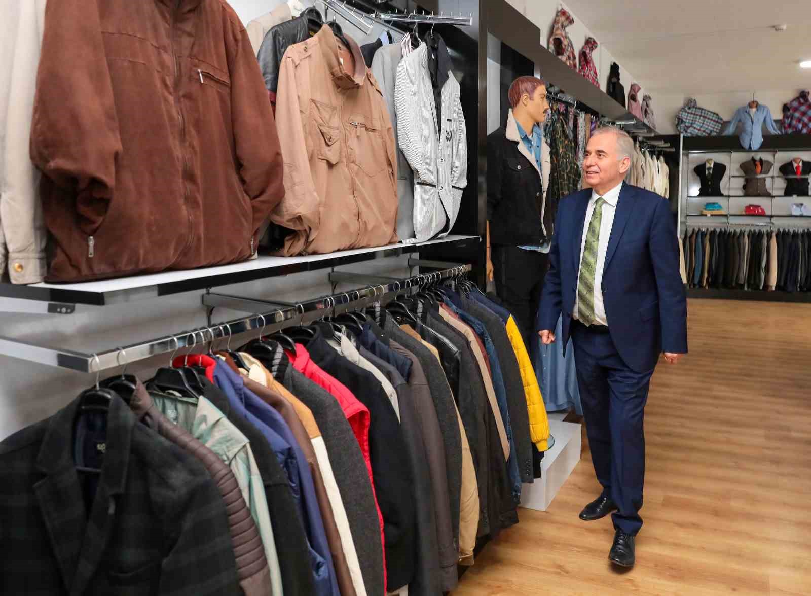 Denizli Büyükşehir Belediyesi Sevgi Eli 18 yaşında