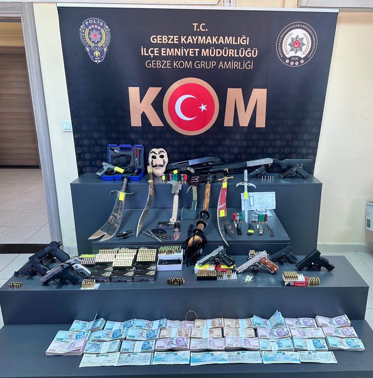 Uğur &Ouml;zgen liderliğindeki su&ccedil; &ouml;rg&uuml;t&uuml; &ccedil;&ouml;kertildi
