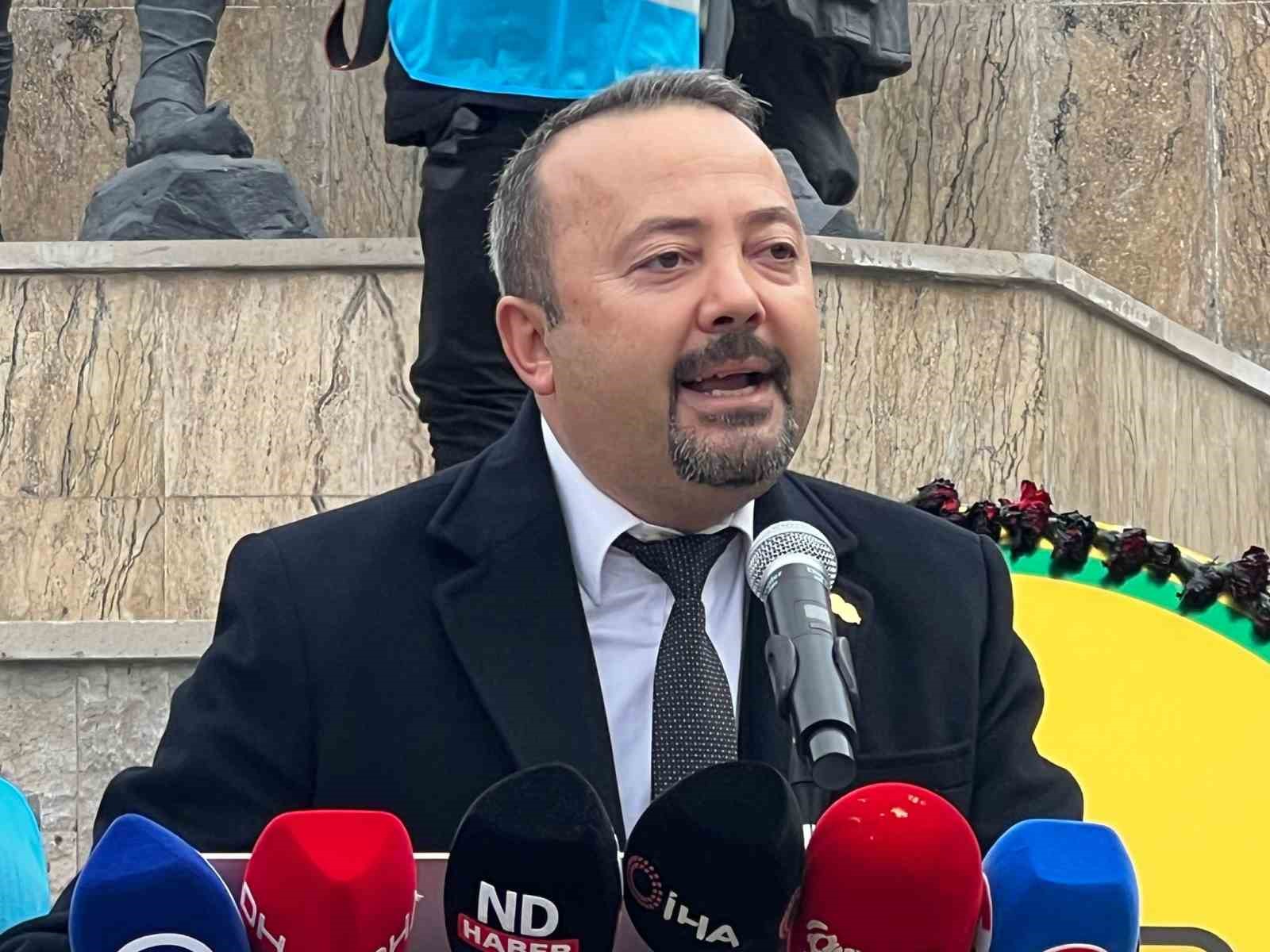 Rehberlerden &lsquo;Yasama Dokunma&rsquo; a&ccedil;ıklaması
