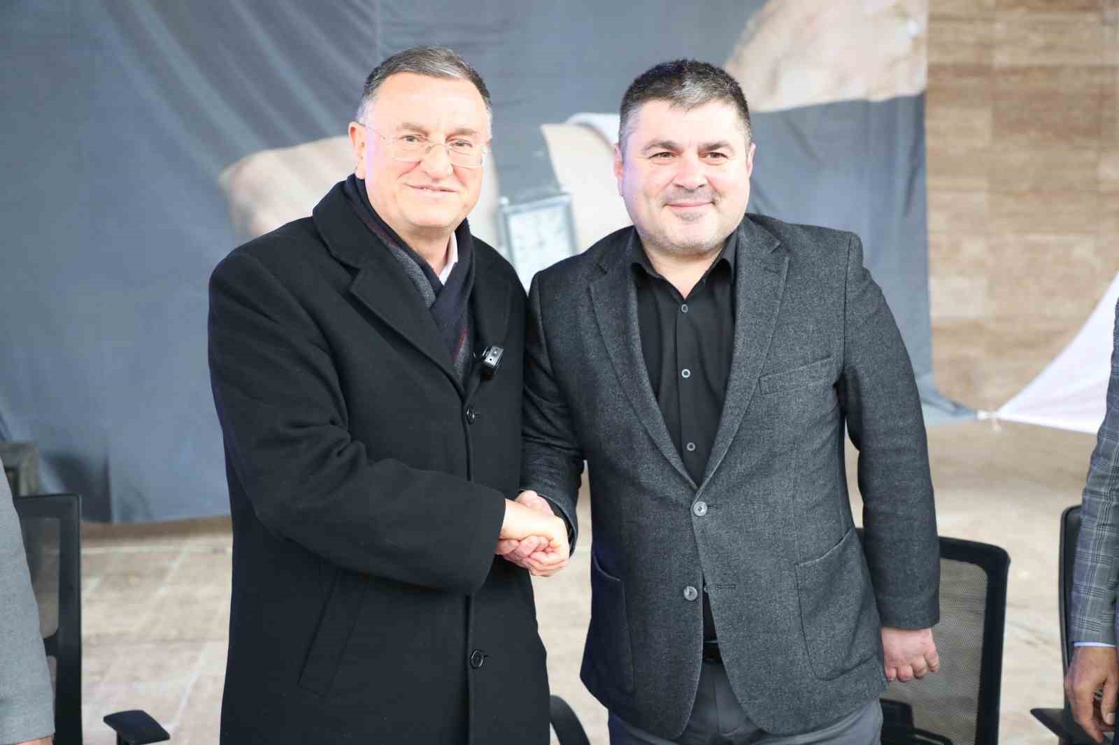 Hatay B&uuml;y&uuml;kşehir Belediyesinde en d&uuml;ş&uuml;k maaş 25 bin 524 TL oldu
