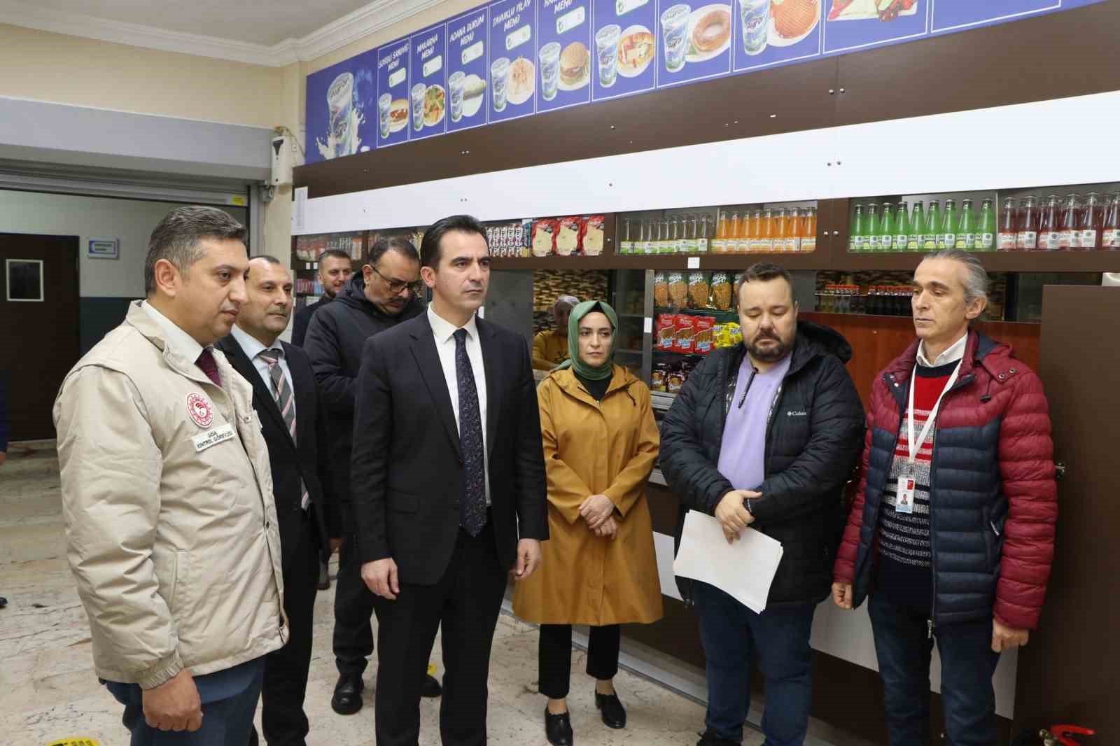 Sancaktepe Kaymakamı Ahmet Karakaya kantinleri ve yemekhaneleri denetledi
