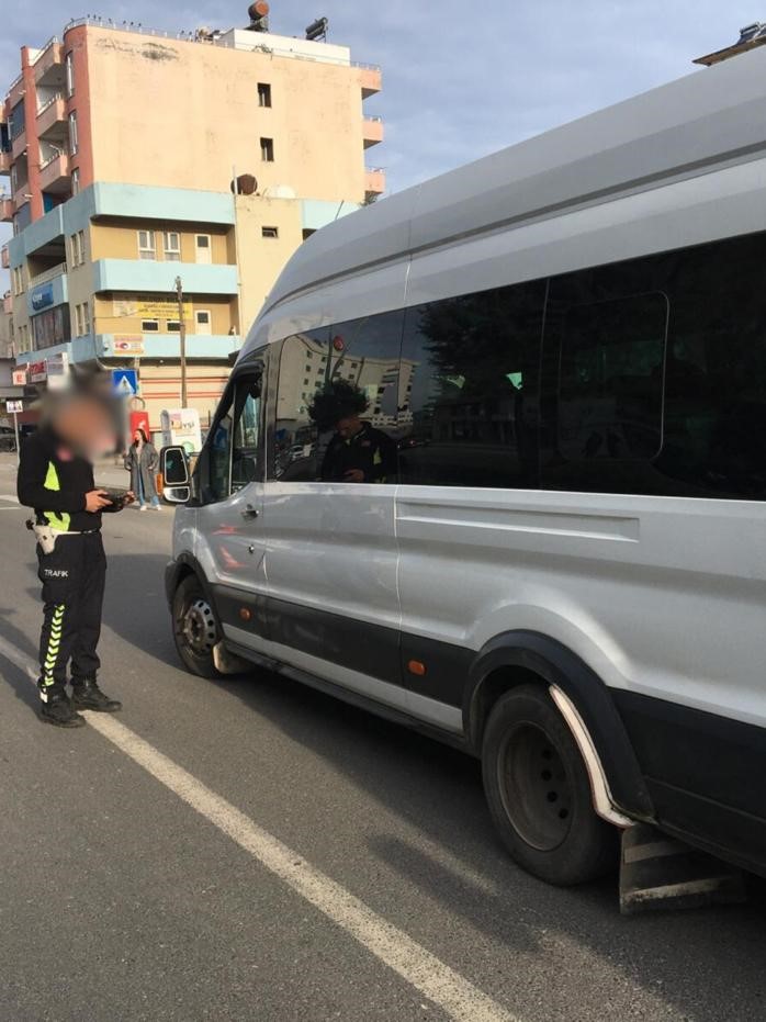 Mardin’de okul çevreleri ve servis araçları denetlendi