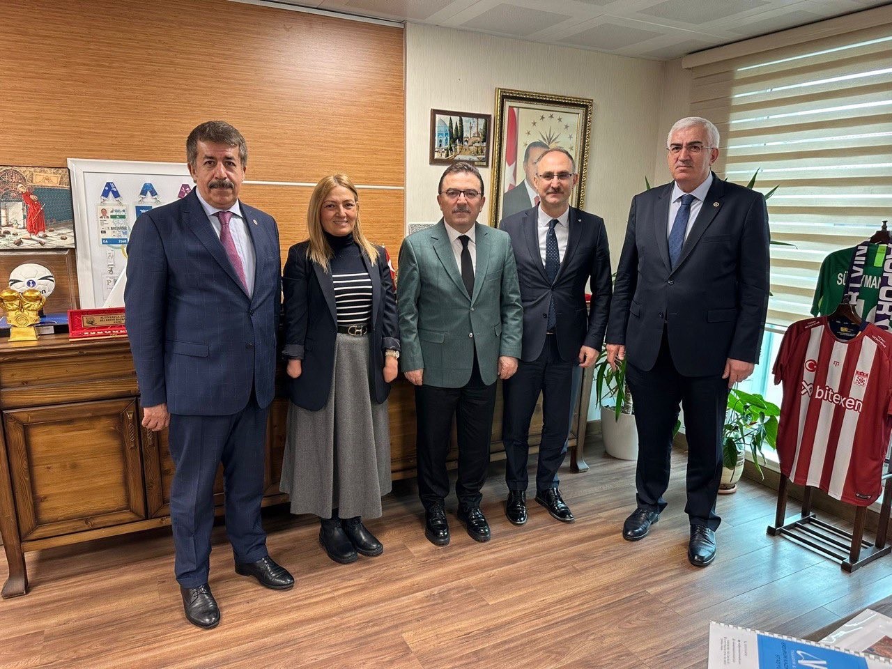 Vekillerden Kazımkarabekir Stadı  projesi girişimi