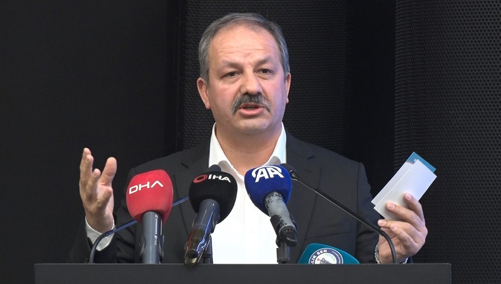 Sağlık-Sen Genel Başkanı Doğan: &ldquo;Yoğun bakımda &ccedil;alışan bir iş&ccedil;inin n&ouml;bet &uuml;creti hemşirelerin n&ouml;bet &uuml;cretinden y&uuml;ksek seviyede&rdquo;
