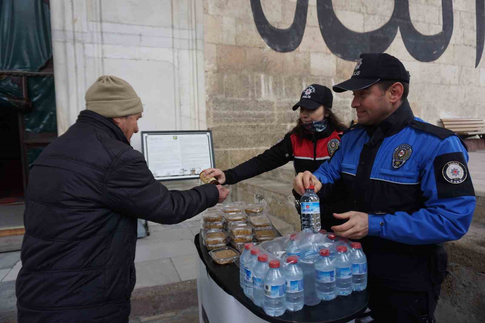 Edirne Emniyet Müdürü Karaburun’un annesi için mevlit okutuldu