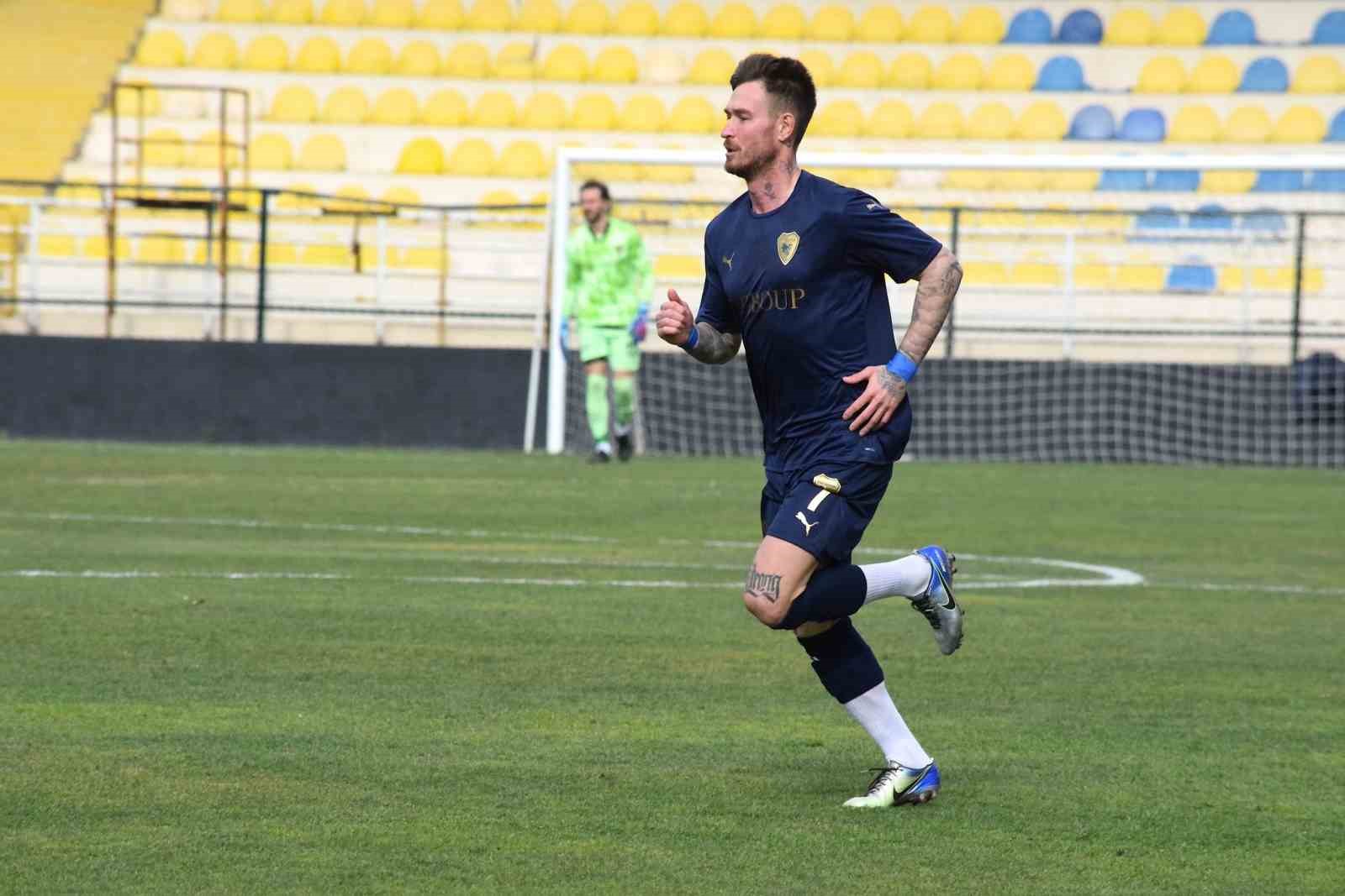 Bucaspor 1928’de Ömer Şişmanoğlu golle tanıştı