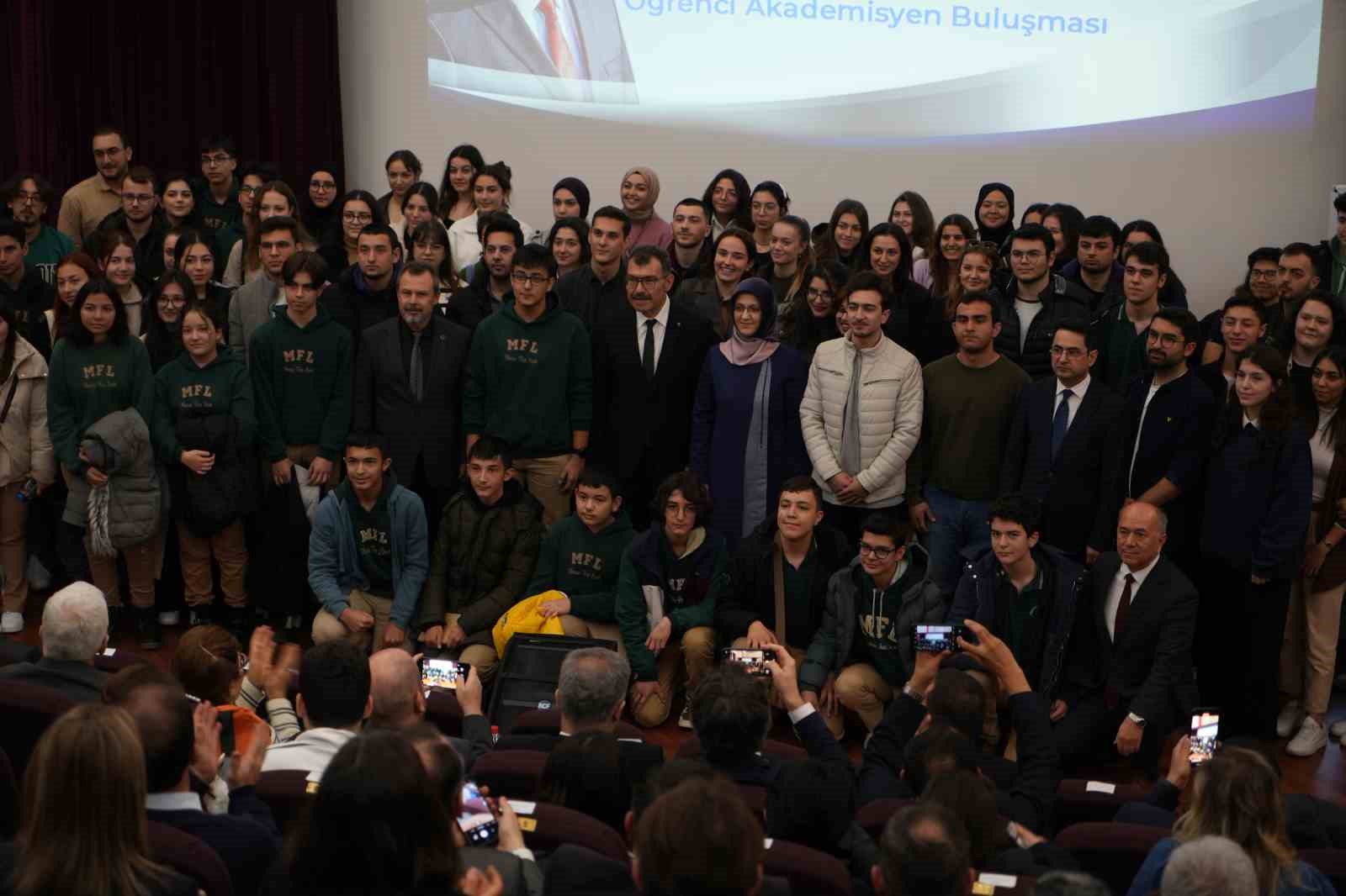 T&Uuml;BİTAK Başkanı Prof. Dr. Hasan Mandal: &ldquo;Turistik seyahat değil, bilim misyonu&rdquo;
