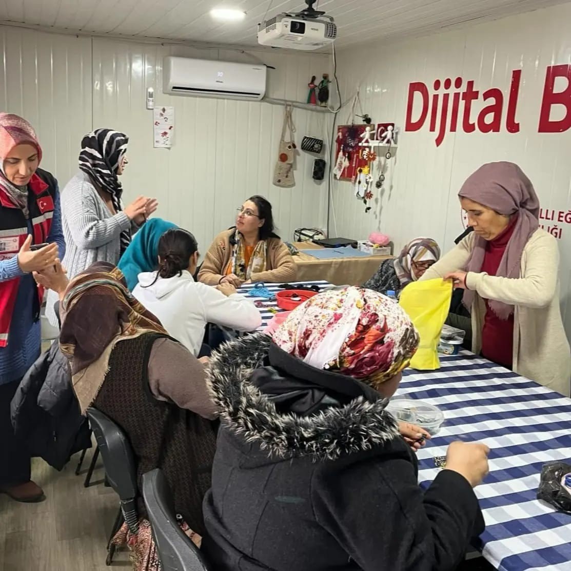 Besni&rsquo;de kadın girişimcilere teşvik eğitimi verildi
