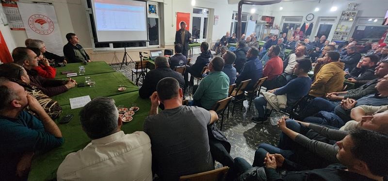 &Ccedil;anakkale&rsquo;de &uuml;reticilere kooperatif&ccedil;iliğin tarımsal &uuml;retimdeki &ouml;nemi anlatıldı
