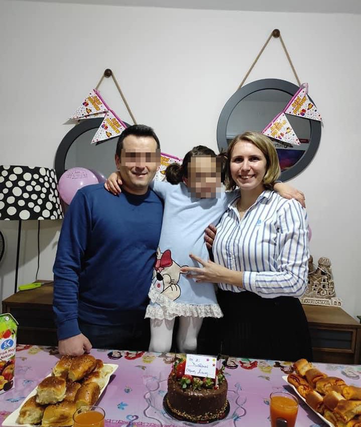 Komiser, eski eşini tabancayla vurarak &ouml;ld&uuml;rd&uuml;
