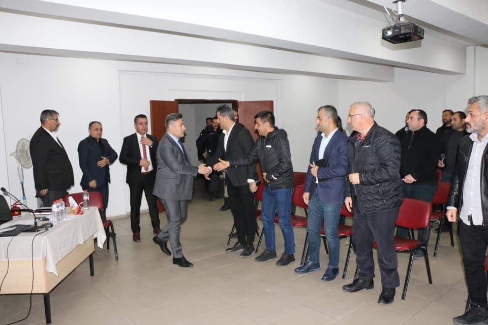 Kaymakam &Ouml;z&ccedil;elik, okul m&uuml;d&uuml;rleriyle bir araya geldi
