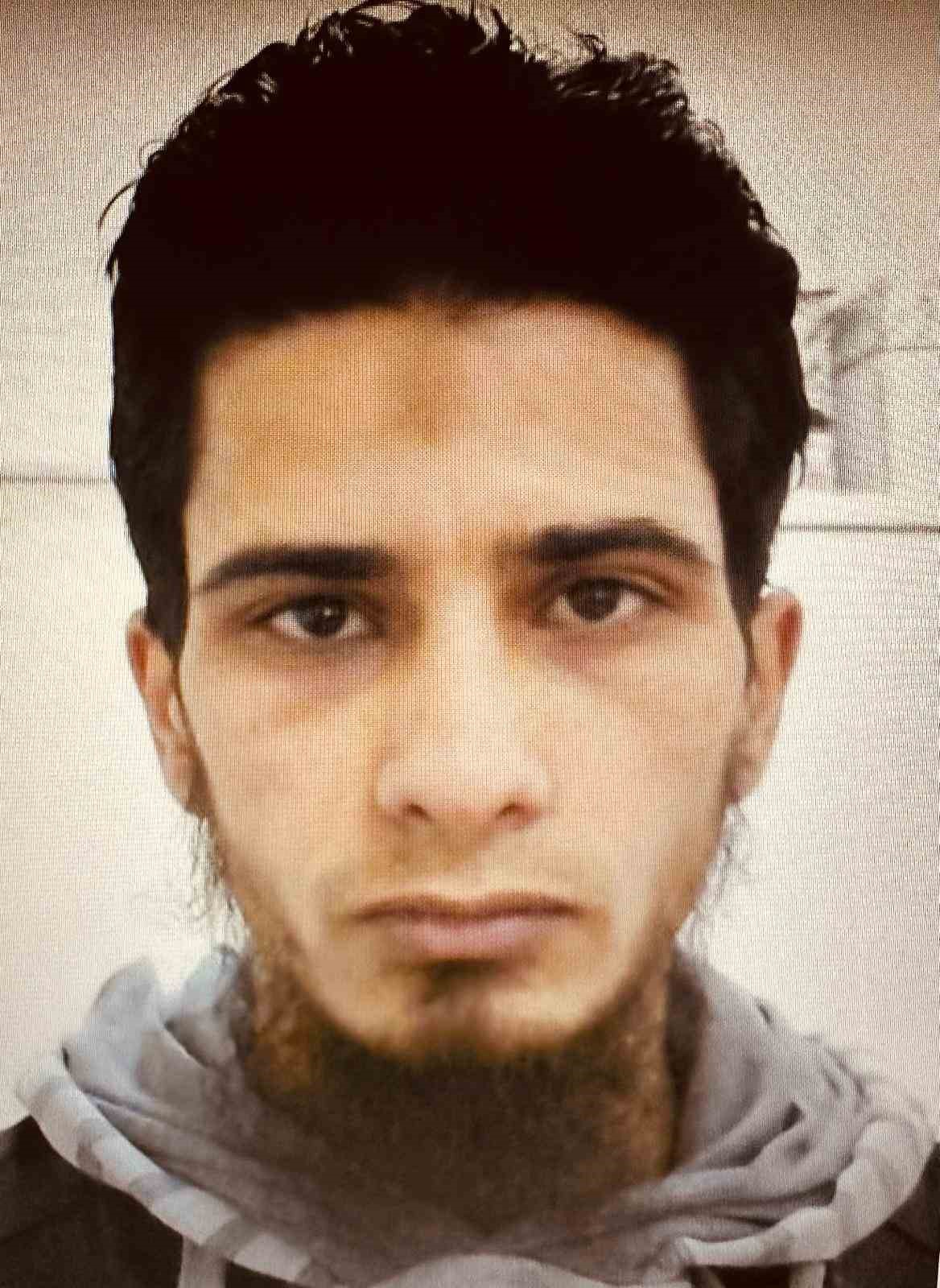 Cinayet ş&uuml;phelileri 20 dakikada yakalandı
