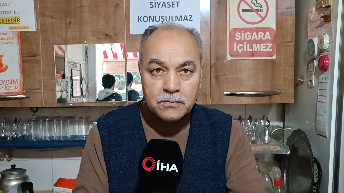 &Ccedil;ay evinde siyaset konuşma yasağı
