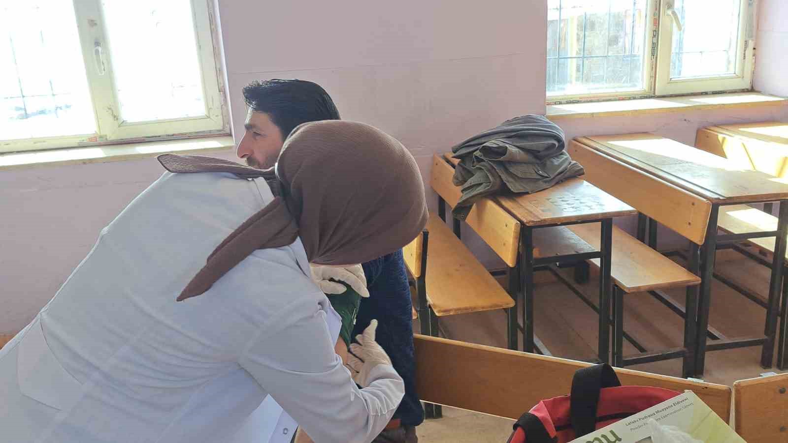 Türkiye’nin en yüksek köyünde sağlık taraması yapıldı