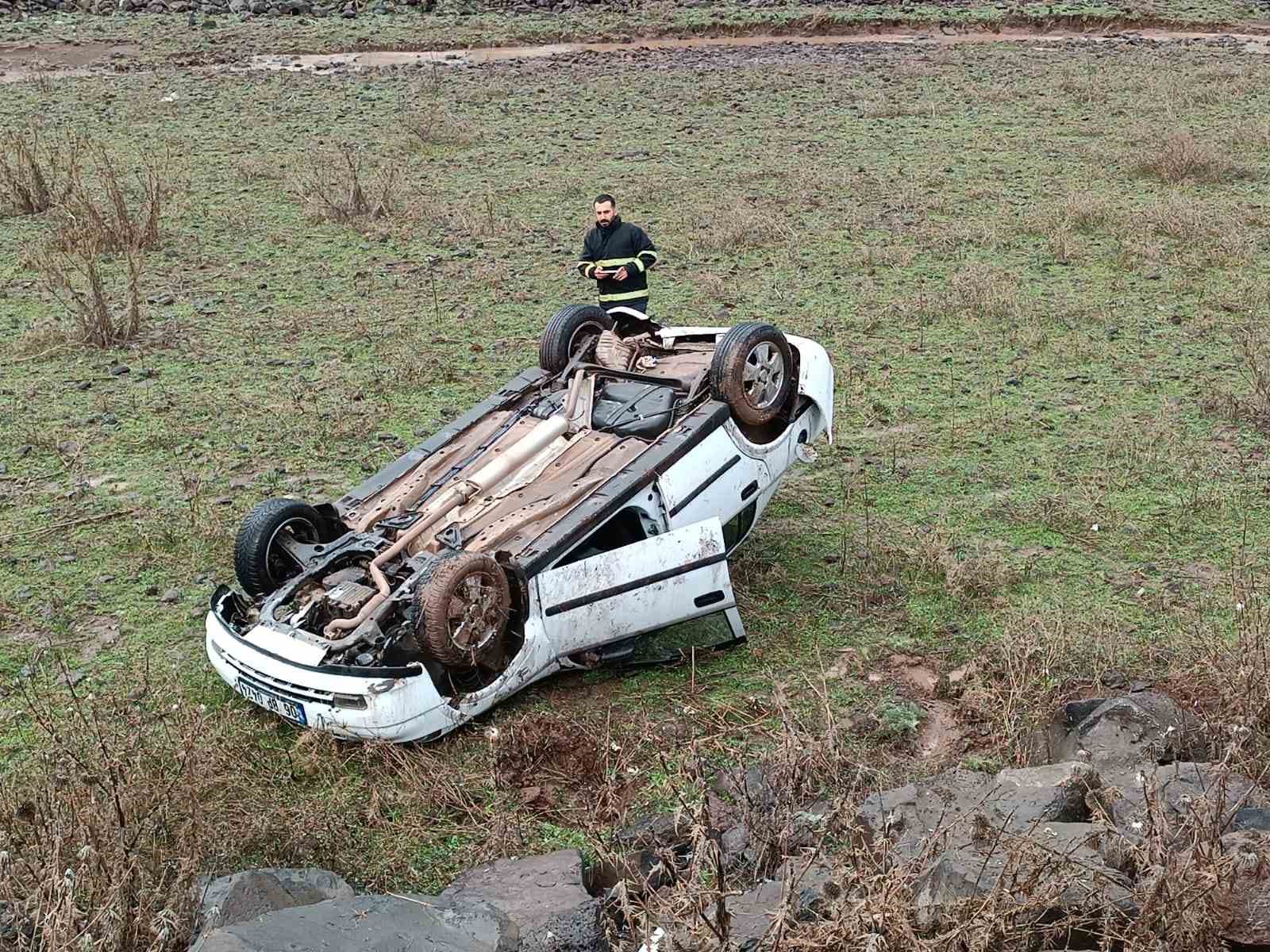 Siverek’te yağan dolu yağışı beraberinde kazaları getirdi