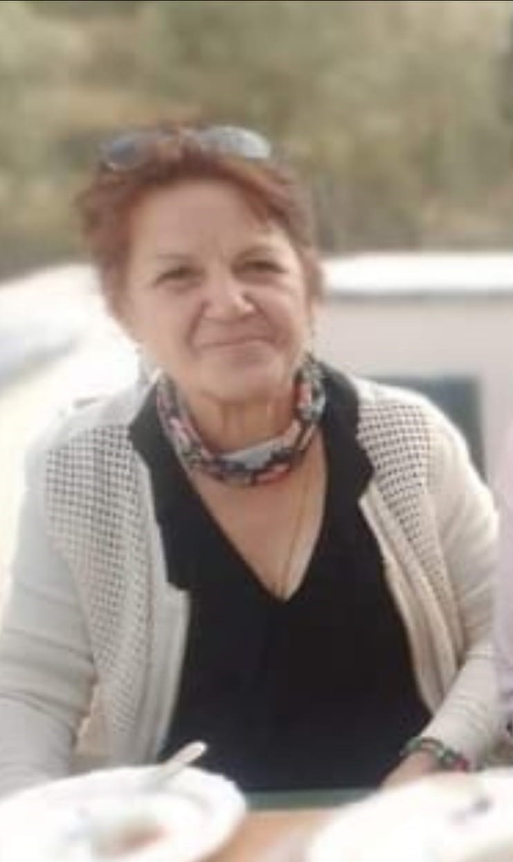 Otomobilin çarptığı kadın kurtarılamadı