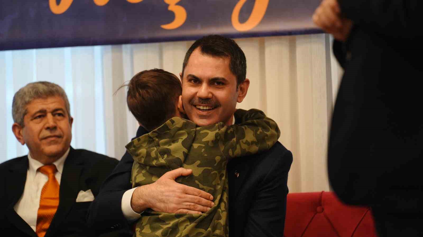 Murat Kurum, Eyüpsultan Malatyalılar Derneğinin açılışına katıldı: "Devletimizle milletimiz için 3 ayda 180 bin konutun inşasını başlattık”
