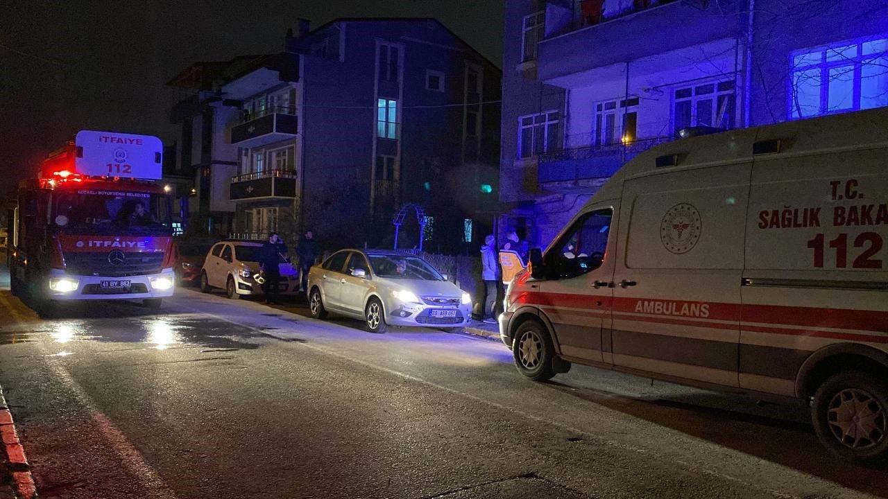 Uyuyakalan afacanlar şehri birbirine kattı