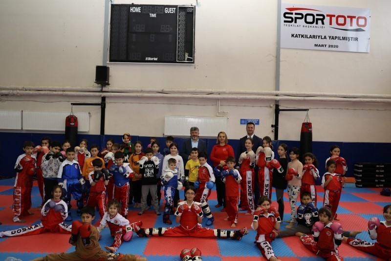 Gediz&rsquo;de sporculara malzeme desteği
