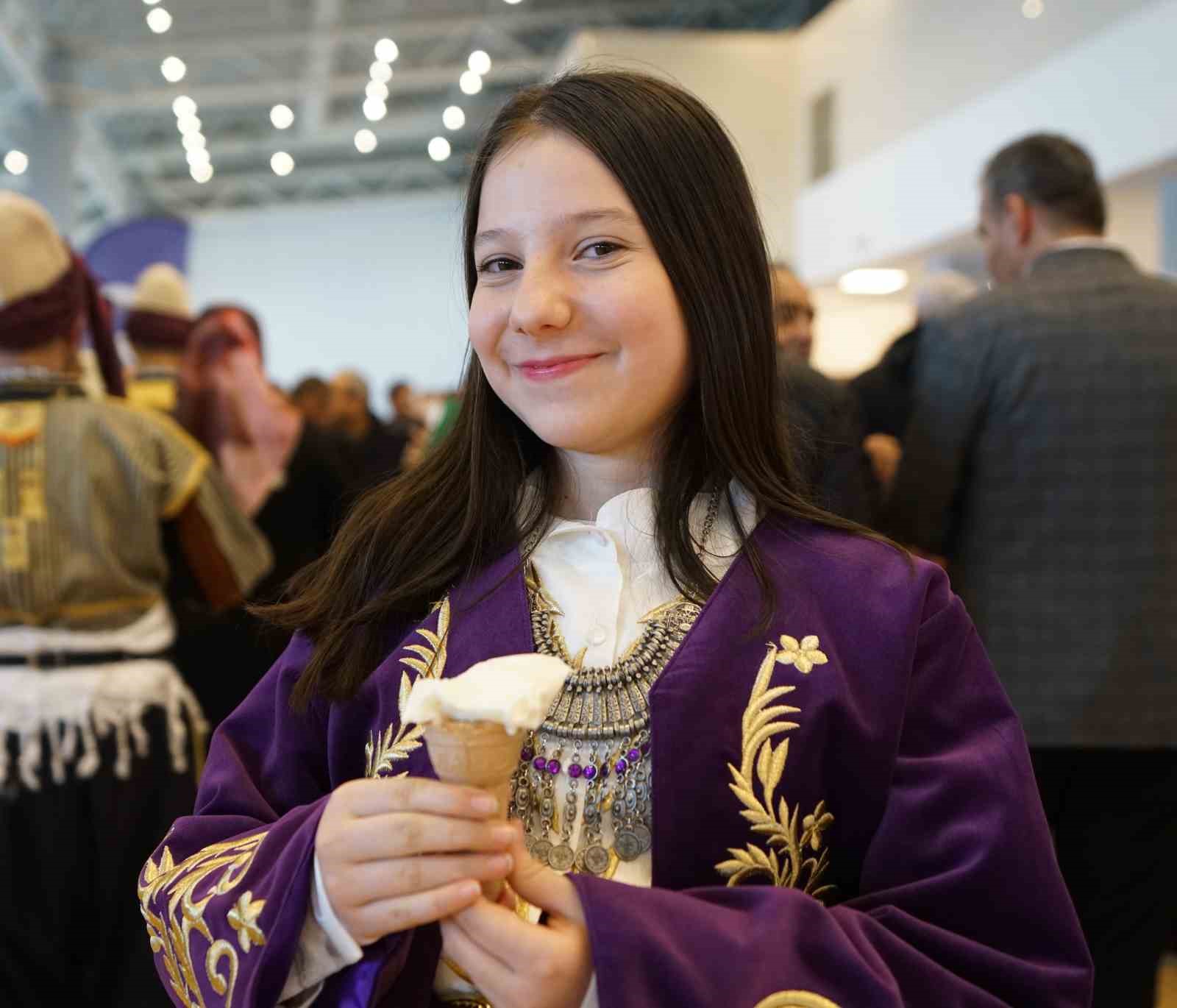 Depremzede Kahramanmaraş esnafı için Atatürk Havalimanı’nda anlamlı fuar