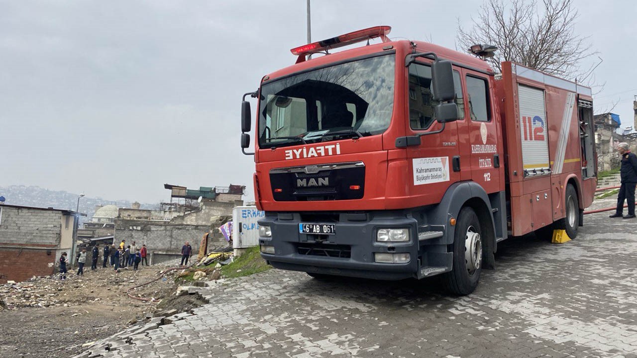 Uyuşturucu kullanan şahısların yangın &ccedil;ıkardığı iddiası
