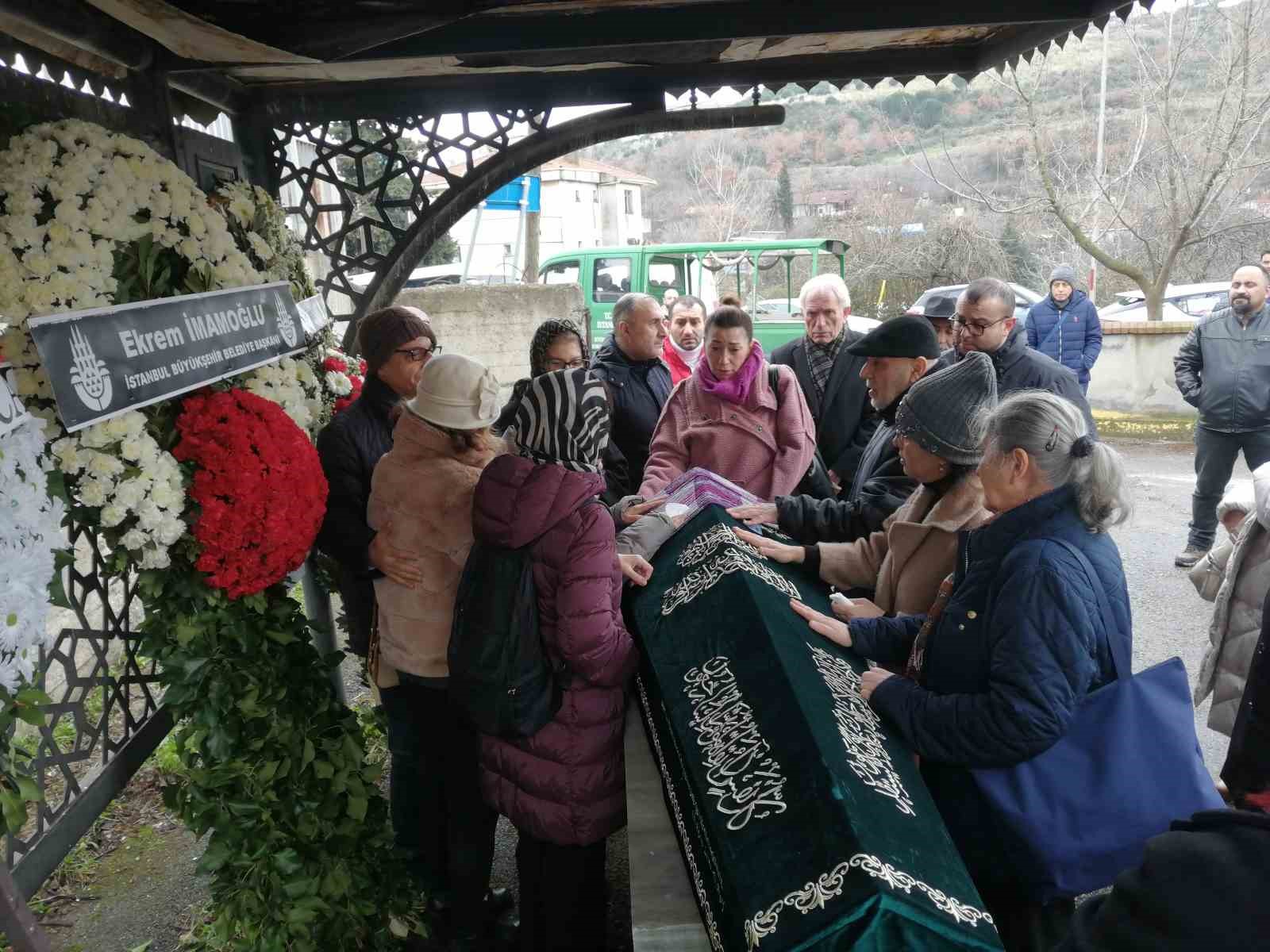 Ahmet Kaya’nın ağabeyi Mustafa Kaya son yolculuğuna uğurlandı
