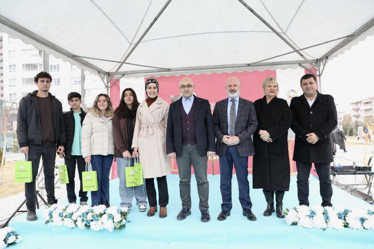 Kocasinan&rsquo;da Kedi Temalı Fotoğraf Yarışması&rsquo;nda kazananlar &ouml;d&uuml;llerini aldı
