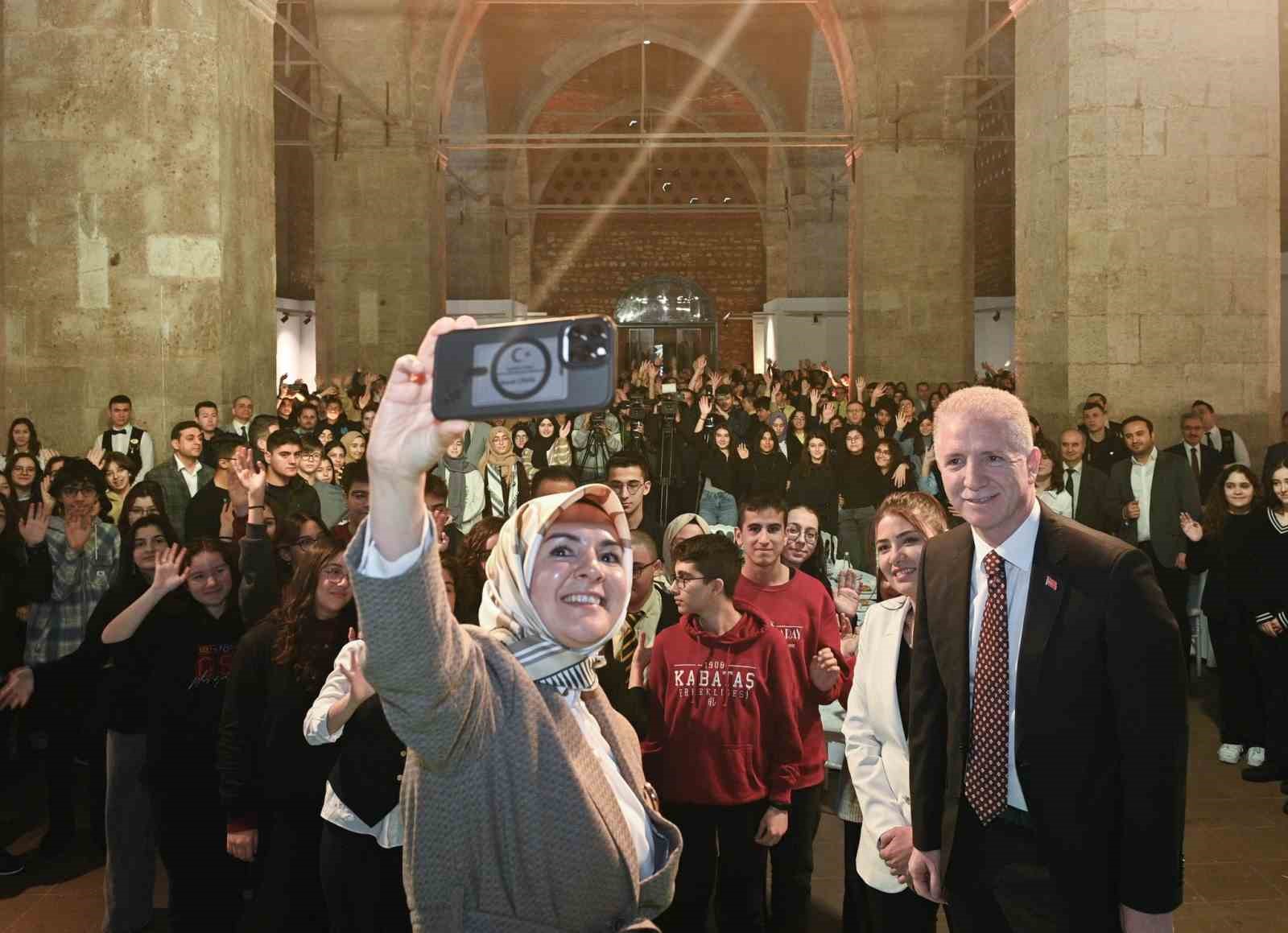 Aile ve Sosyal Hizmetler Bakanı Göktaş: "2 bin 392 engelli vatandaşımızı daha kamu kurumlarımıza yerleştiriyoruz"
