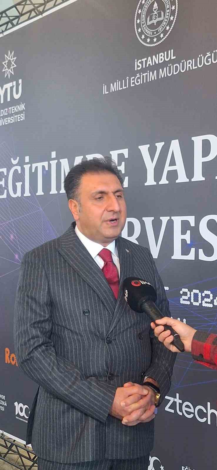 İstanbul’da “Eğitimde Yapay Zeka Zirvesi” düzenlendi