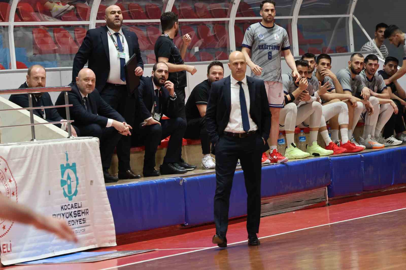 TBL: Kocaeli BŞB Kağıtspor: 74 - Konyaspor: 73