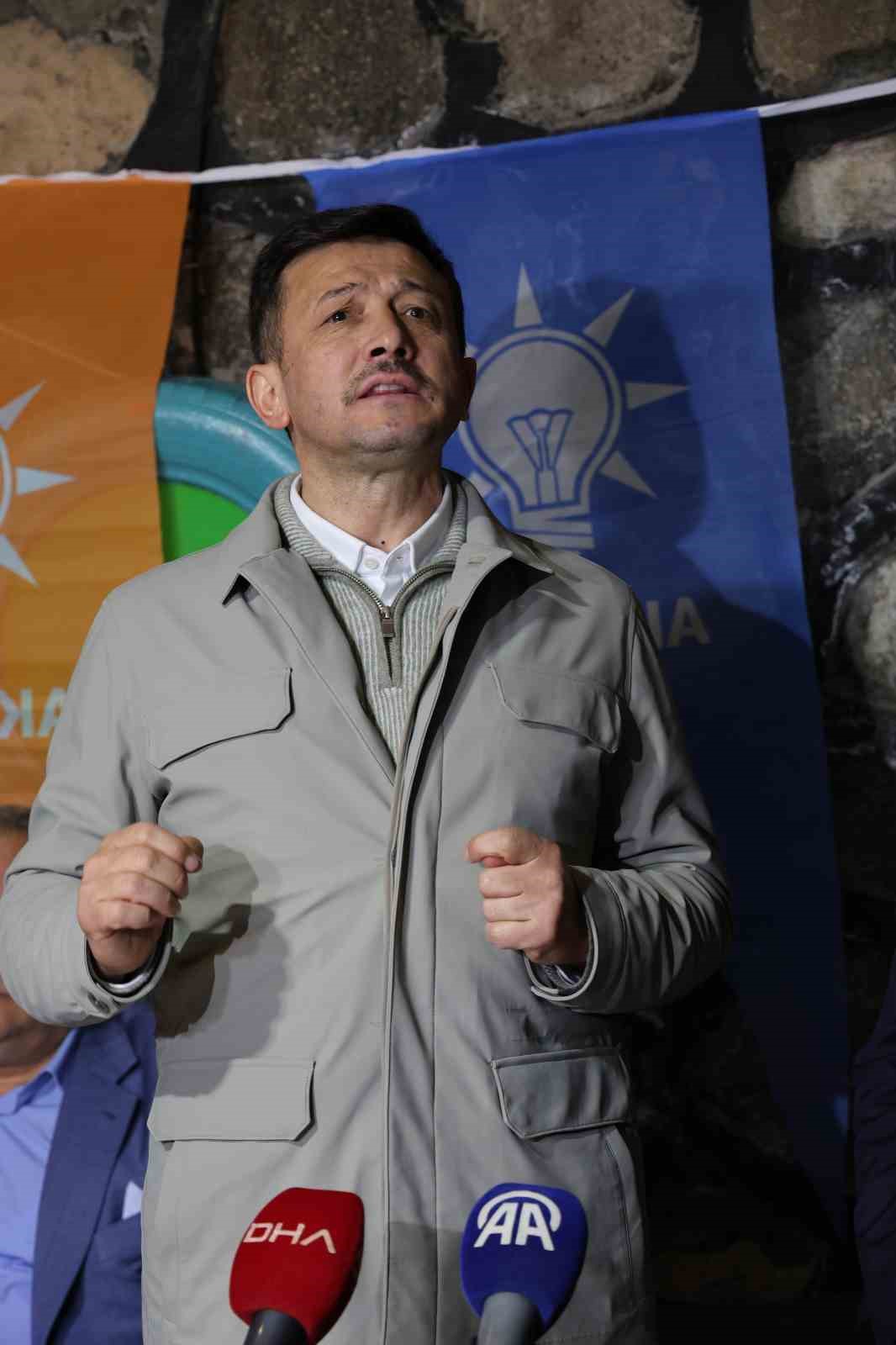 Hamza Dağ&rsquo;dan Soyer&rsquo;e &ccedil;ağrı: &ldquo;120 dakika uygulaması geldi, suya da y&uuml;zde 50 indirim yapın&rdquo; 