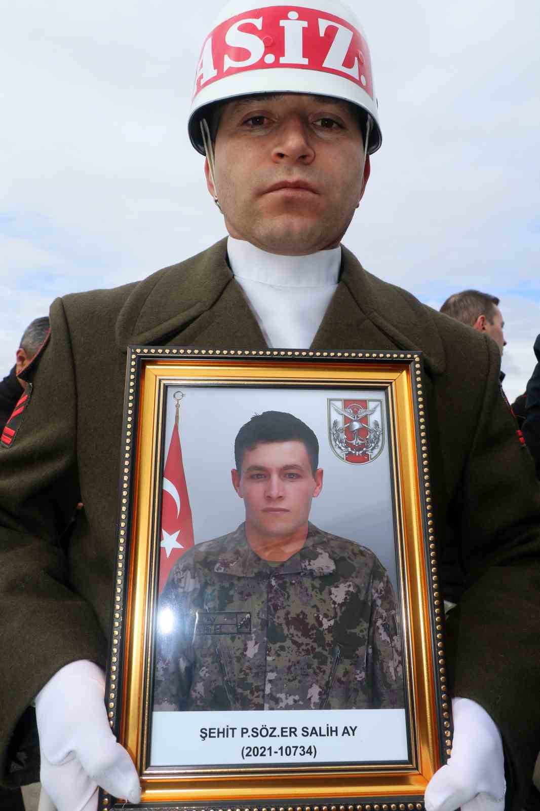 Erzincanlı şehit havalimanında karşılandı
