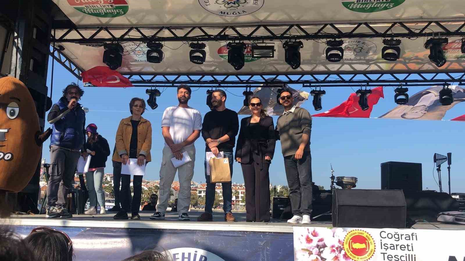 Kendi tarifiyle katıldığı yarışmada 9 yaşındaki Poyraz, j&uuml;ri &ouml;zel &ouml;d&uuml;l&uuml;n&uuml;n sahibi oldu
