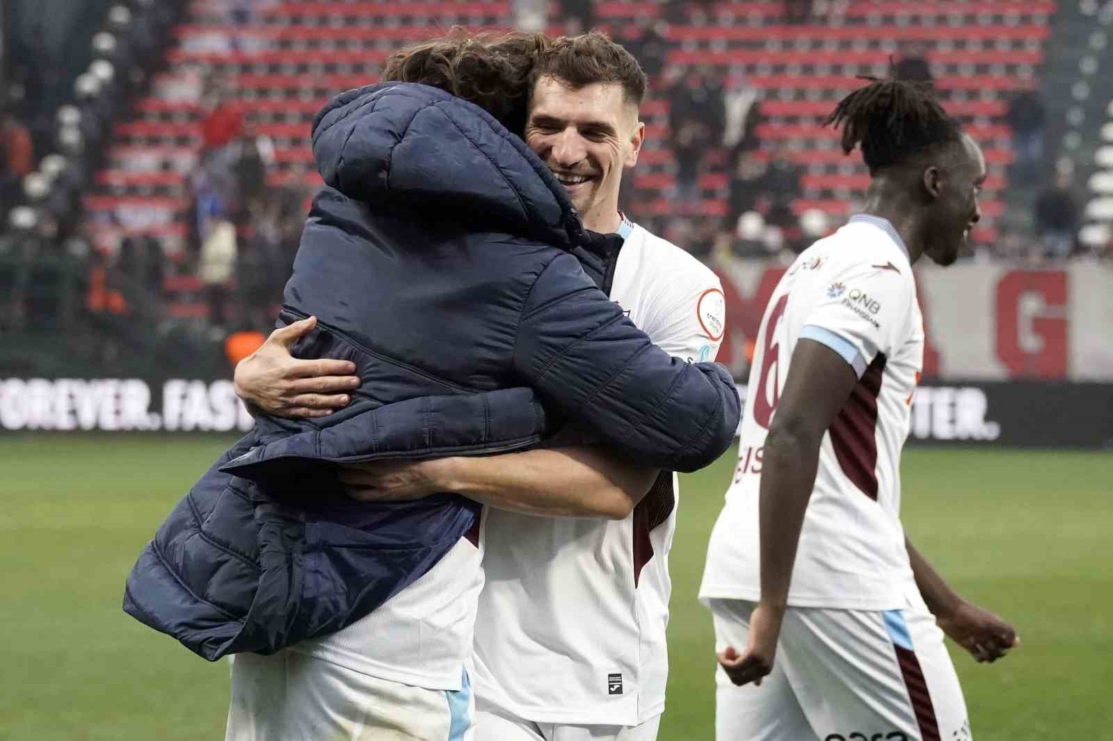Trendyol Süper Lig: Pendikspor: 0 - Trabzonspor: 2 (Maç sonucu)
