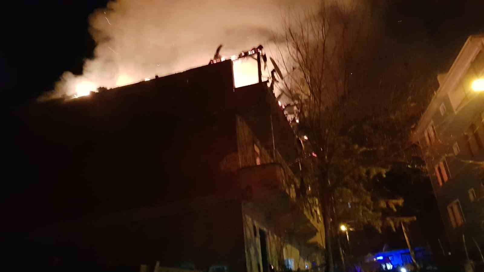 Bayat’ta korkutan yangın