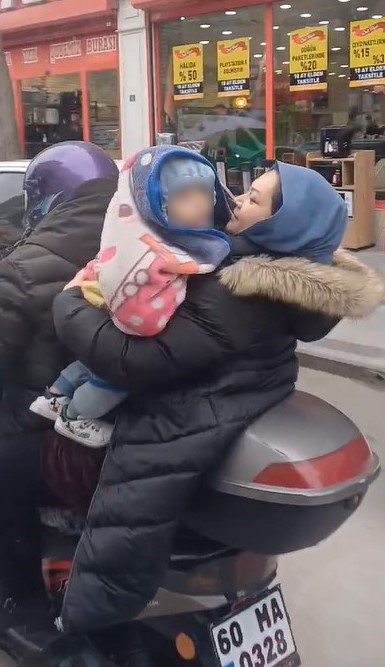 Trafik kuralları hi&ccedil;e sayılıyor
