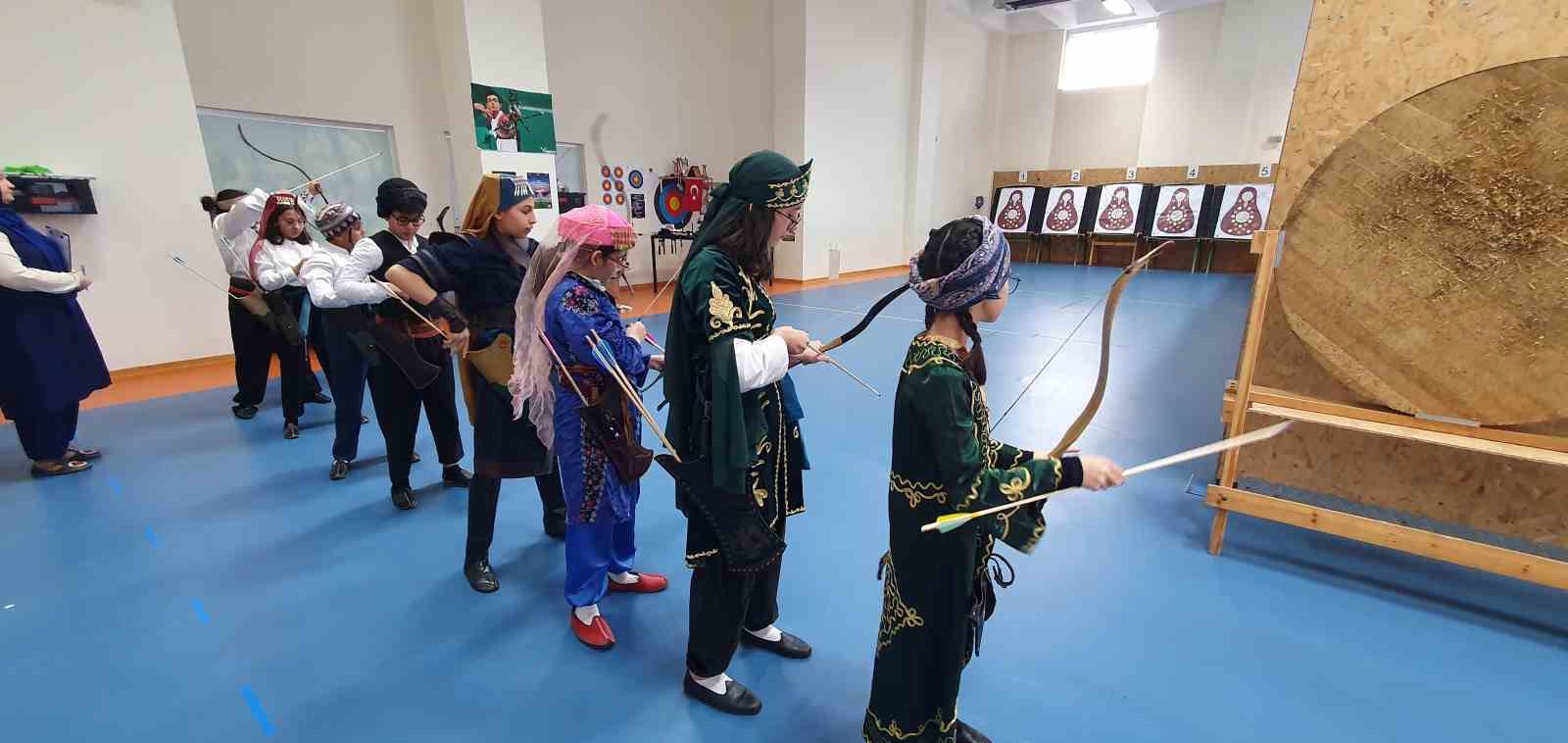 Nevşehirli sporculardan 1 altın 2 g&uuml;m&uuml;ş madalya
