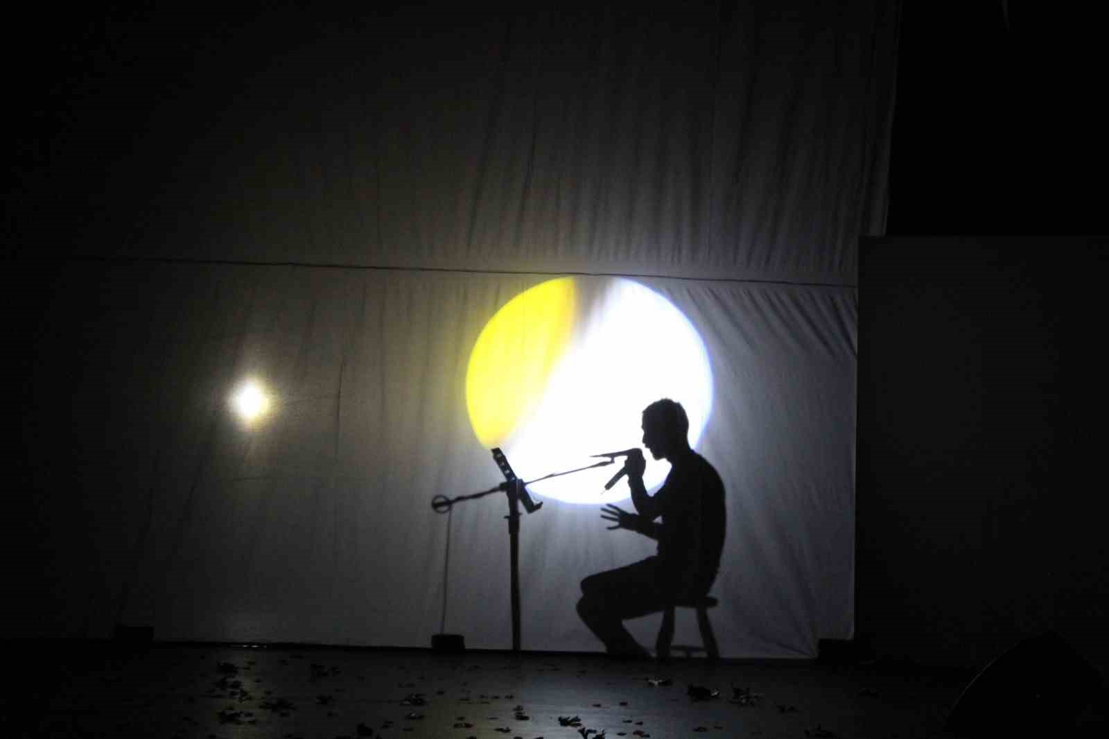 Kahta&rsquo;da şiirin g&ouml;lge oyunu
