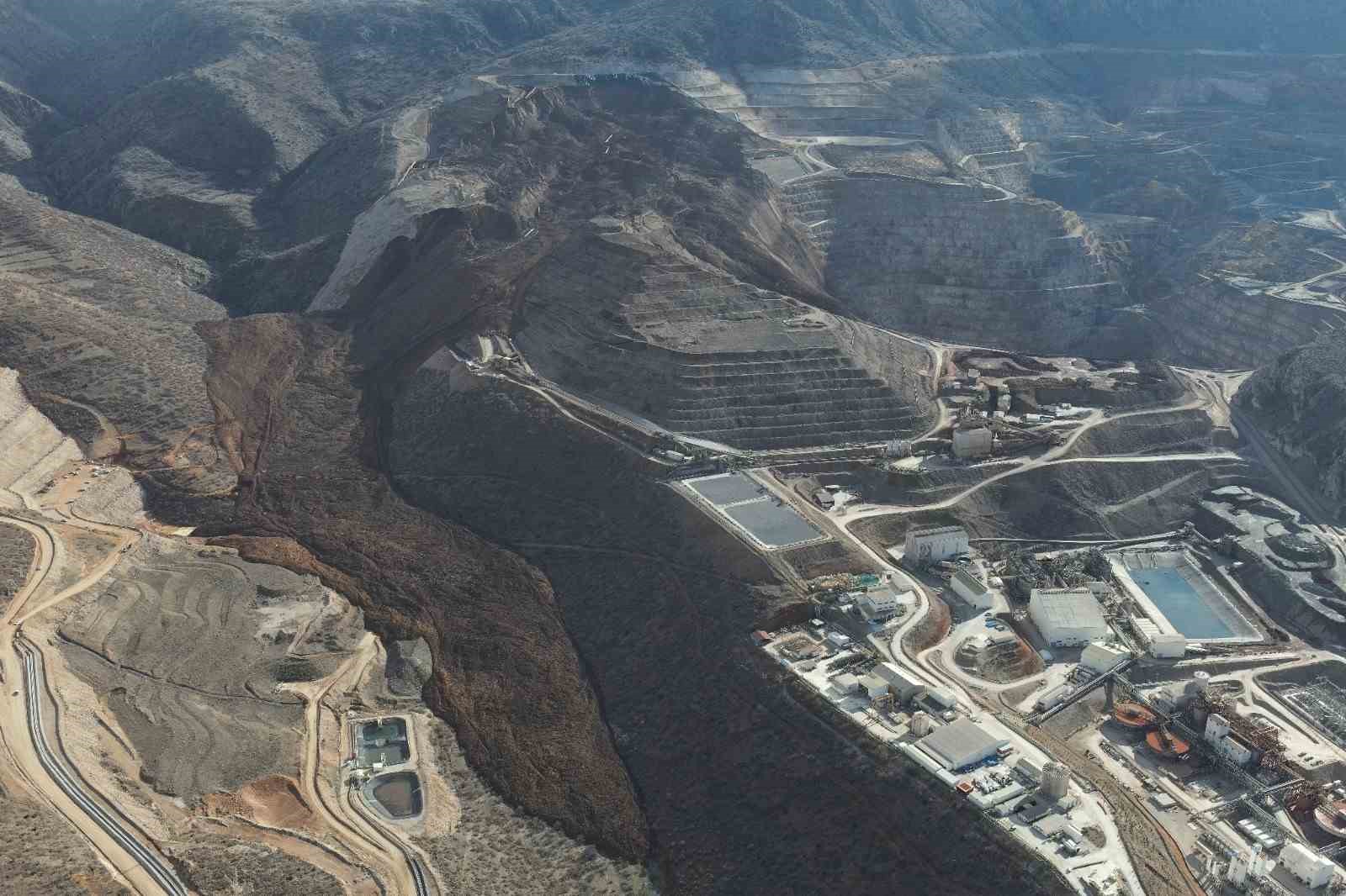 KTÜ heyeti Erzincan’daki maden sahasında inceleme yaptı