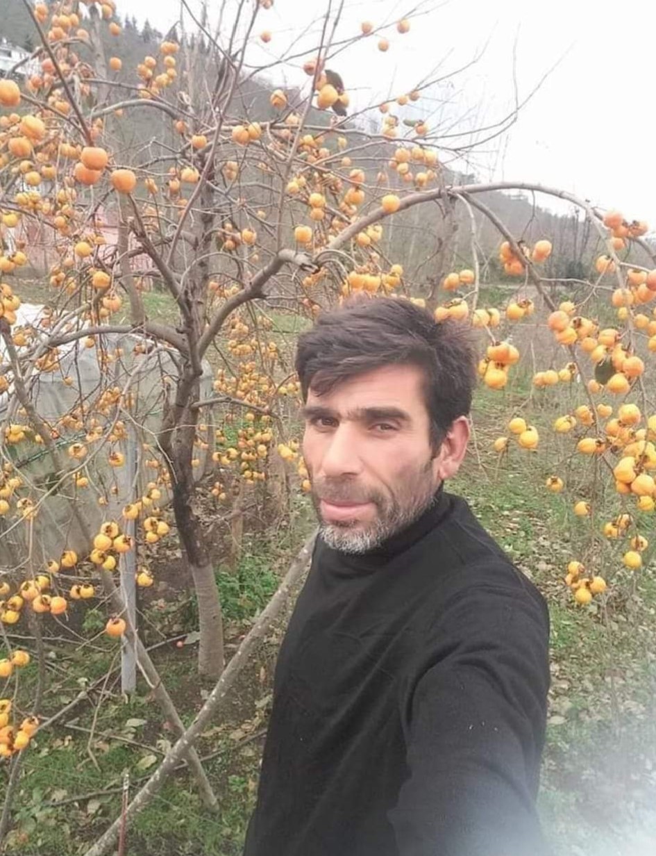 Trafik kazasında hayatını kaybeden 2 kişi toprağa verildi
