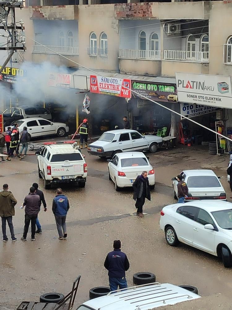 İş yerinde çıkan yangında tüp tankeri patladı