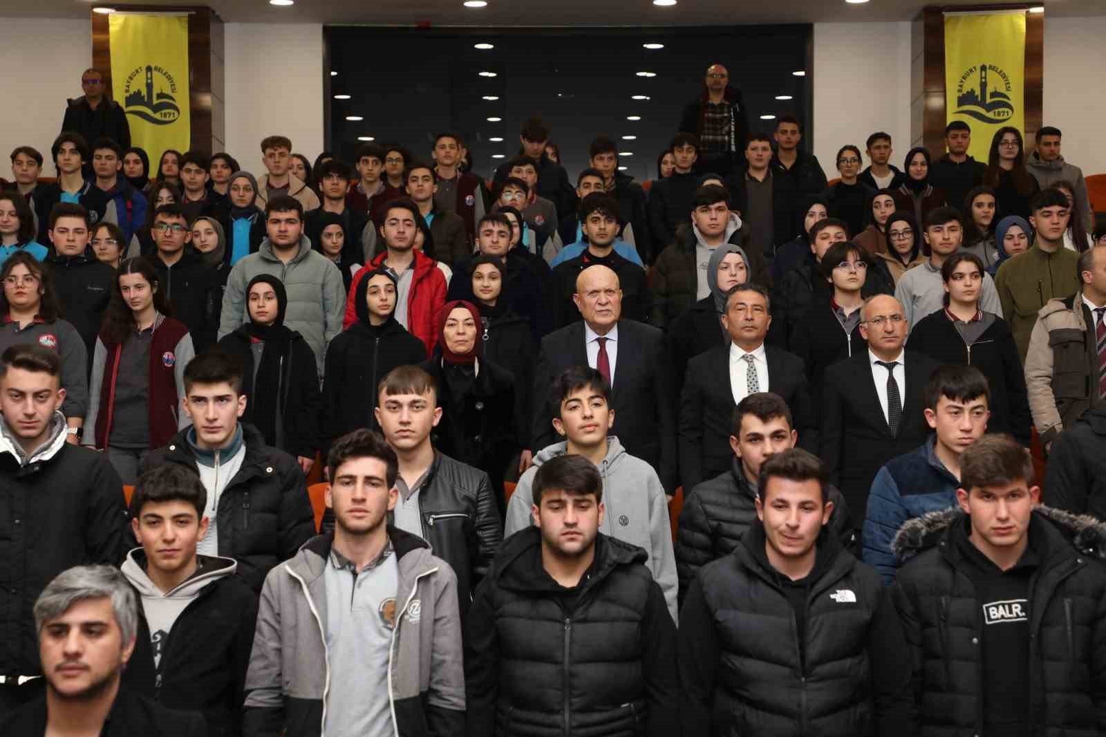 Bilgi yarışmasının kazananı Milli İrade Anadolu Lisesi
