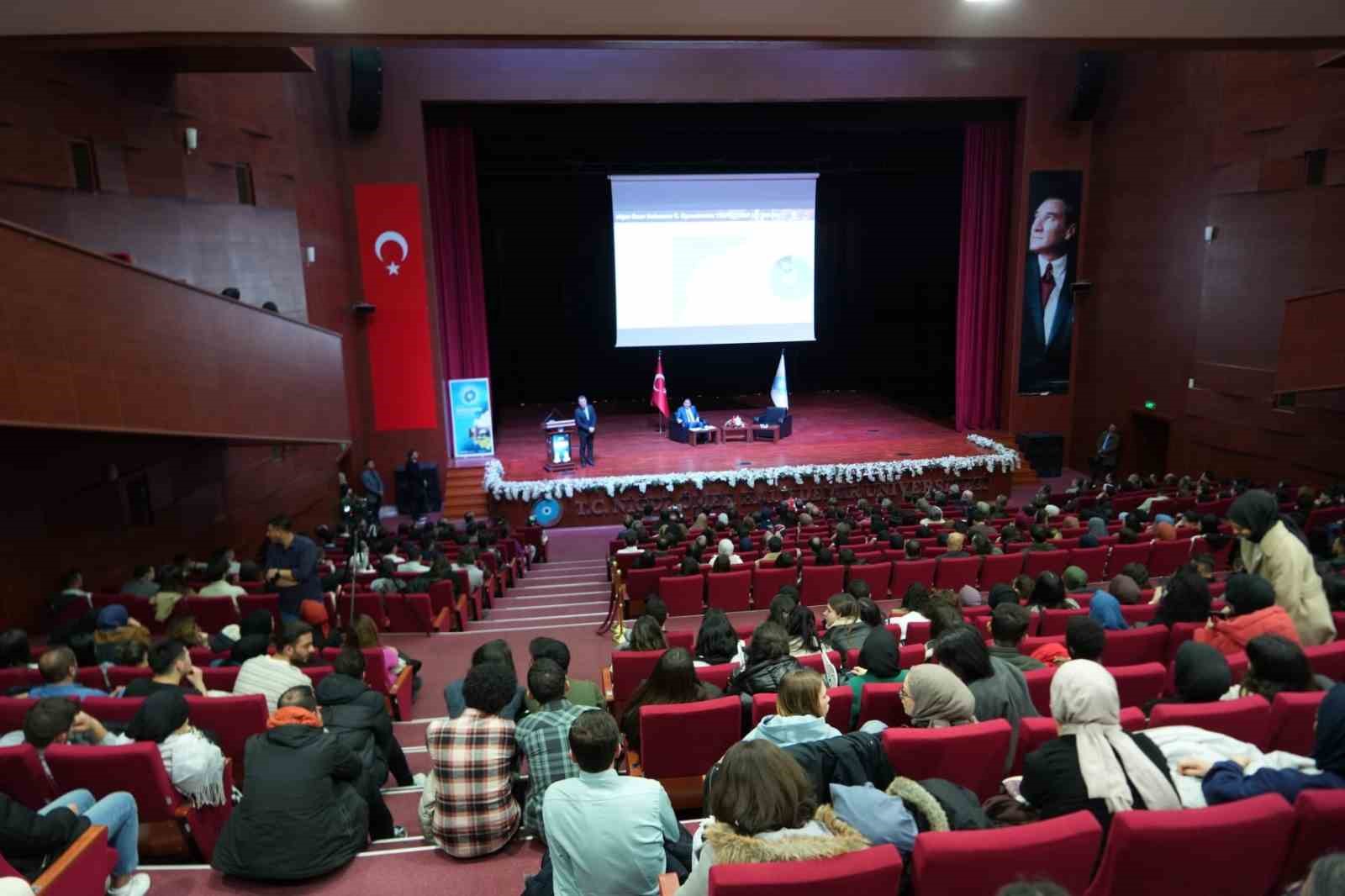 Niğde’de öğrenci ve akademisyenlere TÜBİTAK destekleri anlatıldı